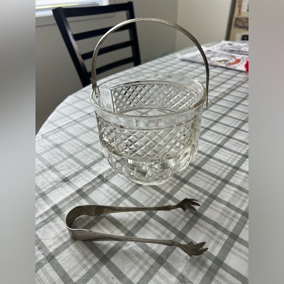 Vintage Clear Diamond Cut Glass Ice Bucket with Hammered Metal Handle and Tongs - Picture 2 of 12